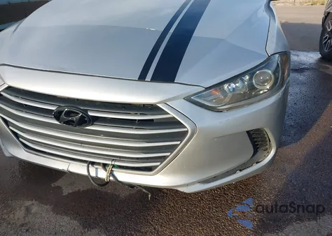 2017 Hyundai Elantra Se z USA, uszkodzony, nr VIN 5NPD84LF2HH158467